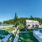 With 2 Bedroom Сasa de vacaciones *