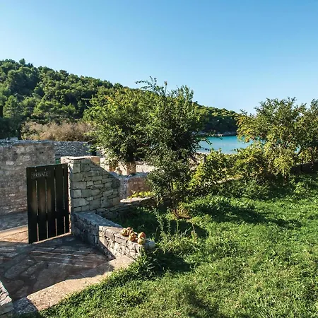 With 2 Bedroom * Postira