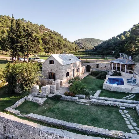 Сasa de vacaciones With 2 Bedroom *