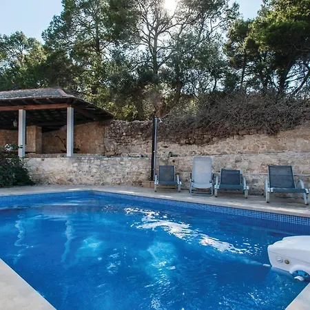 Holiday Home With 2 Bedroom * Postira